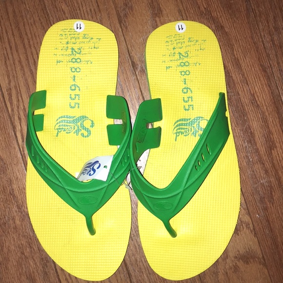 Strand Men’s Flip Flops - Picture 2 of 5